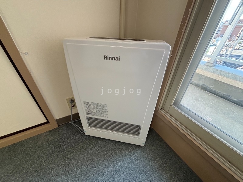 その他設備　暖かいガス暖房です