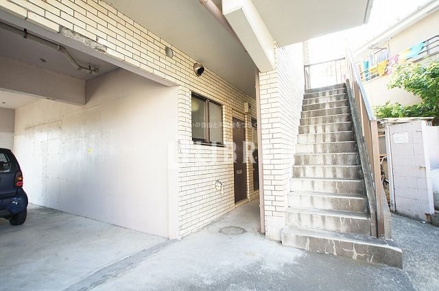 ＪＲ青梅線 西立川駅 徒歩21分 3階建 築40年の外観写真