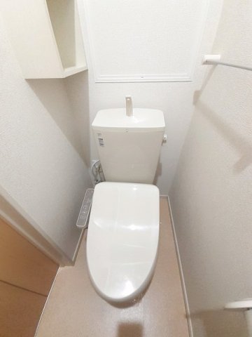 トイレ　トイレもきれいです