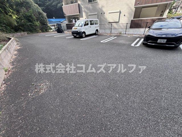 駐車場　コンフォートヒル　駐車場