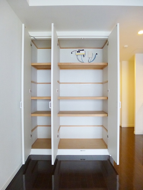 収納　レジディア南千住のクローゼットです