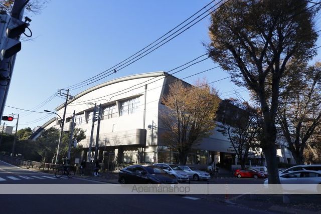 その他　横須賀市役所文化スポーツ観光部総合体育会館サブアリーナ（その他）まで535m