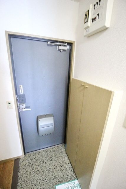 玄関　下駄箱もありますよ