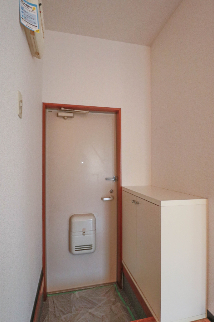 玄関　同じ間取りのお部屋