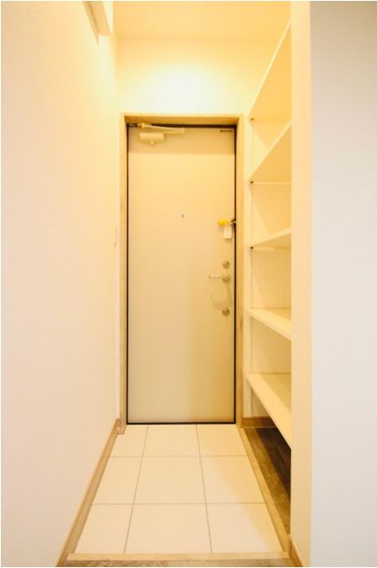 CASA WOOD 西浦町の玄関写真