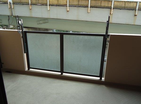 バルコニー　バルコニーはこちら