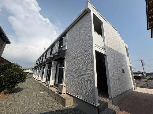 建物外観　家具家電設置、カードキー採用。