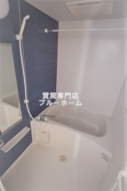 バス・シャワールーム　浴室乾燥機付きで雨の日の洗濯に困らない！