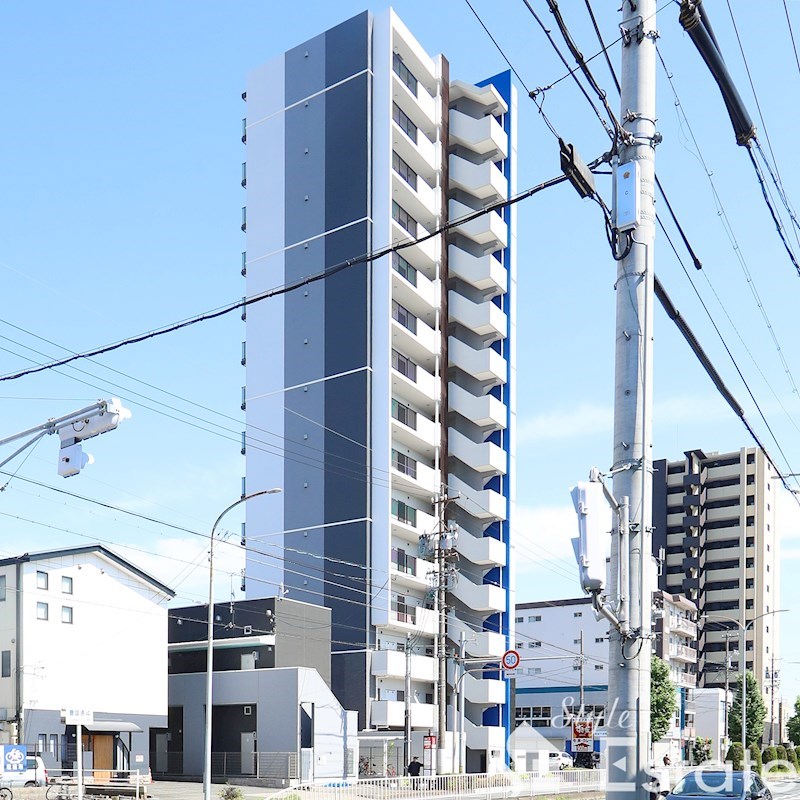 【名古屋市中村区豊国通のマンションの建物外観】