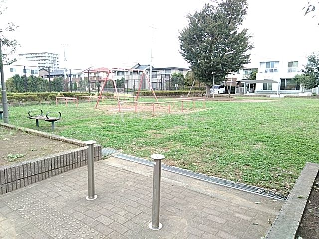 【つくばみらい市紫峰ヶ丘のアパートの公園】