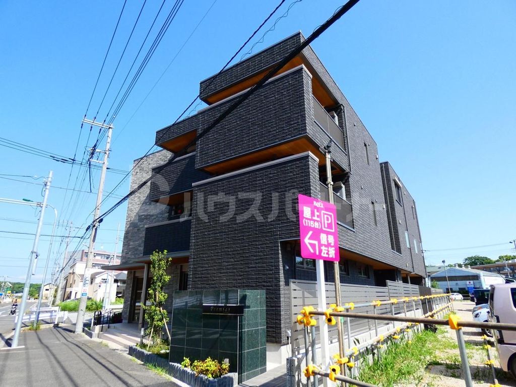 松戸市東松戸のマンションの建物外観