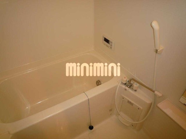 バス・シャワールーム　追い炊き機能付き