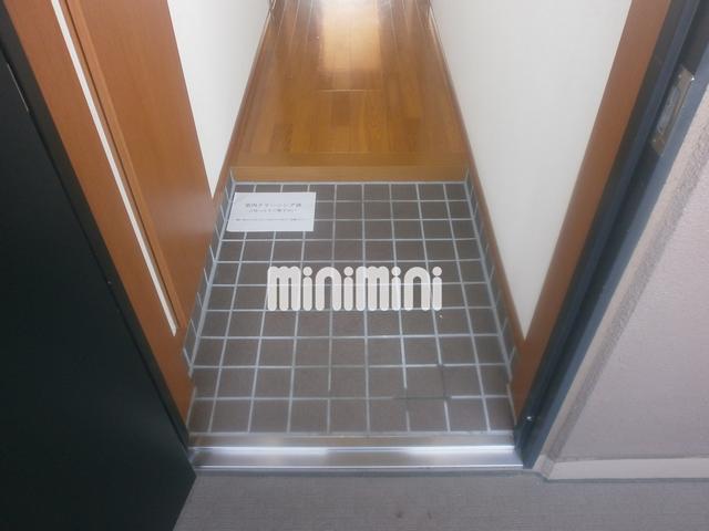 玄関　タイル式玄関