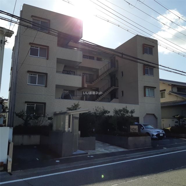 大阪府茨木市郡３（マンション）の賃貸物件の外観