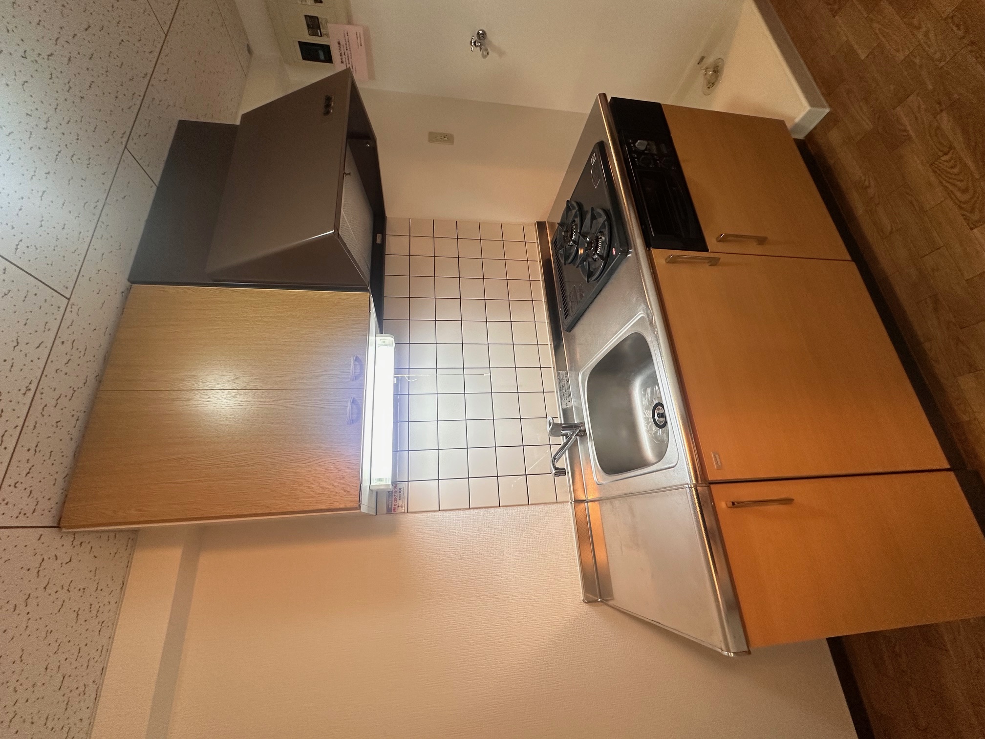 キッチン　ガスコンロ２口付き！