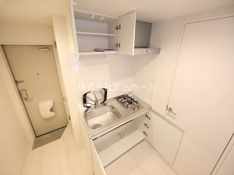 キッチン　システムキッチン（ガス2口コンロ付）