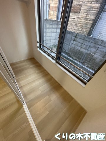 バルコニー　開放的で明るい空間を演出してくれるバルコニーです