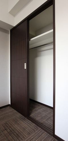 収納　写真は別号室です。現況優先になります。
