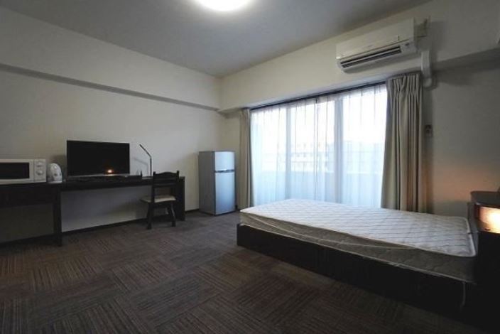 居室・リビング　写真は別号室です。現況優先になります。