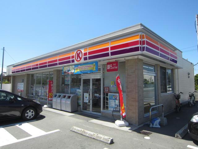 コンビニ　ファミリーマート鳴門スポーツパーク店（コンビニ）まで1056m