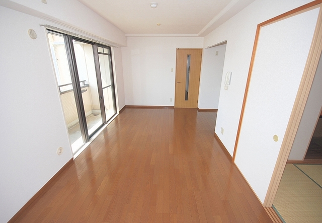 居室・リビング　リビング