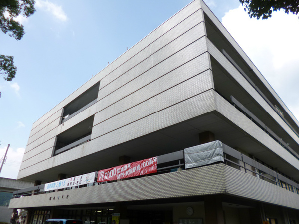 役所　武雄市役所（役所）まで1993m