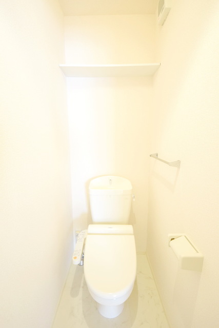 トイレ　～身も心もスッキリっ～