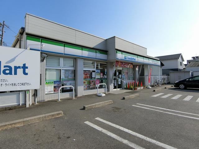 コンビニ　ファミリーマート春日井八田町店（コンビニ）まで422m