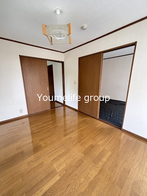 居室・リビング　※同建物別室参考写真