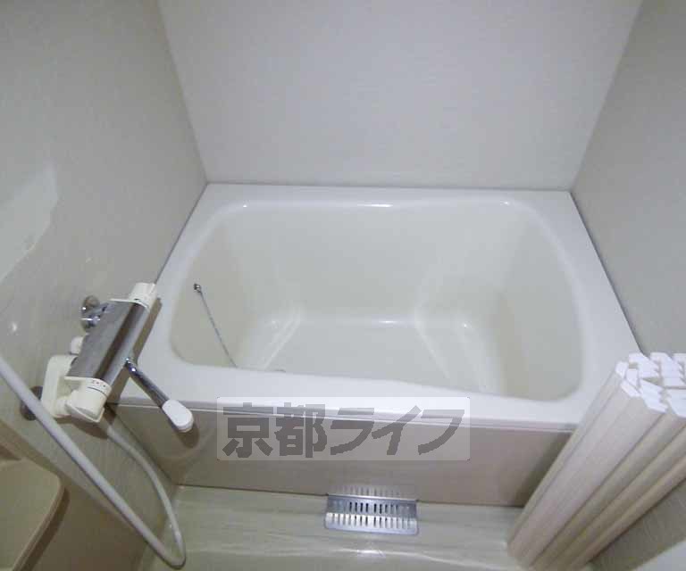 バス・シャワールーム　広いお風呂です。