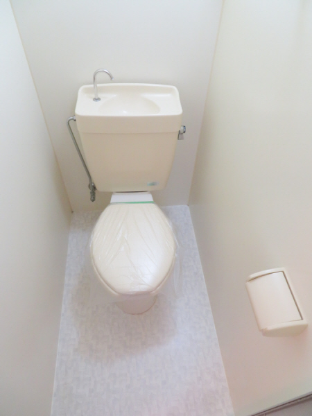 トイレ　洋式トイレ　浴室とは別