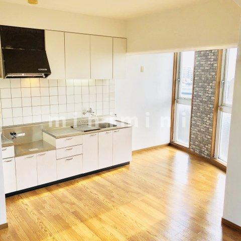 居室・リビング　※写真は別号室のものですので現状優先とさせていただきます