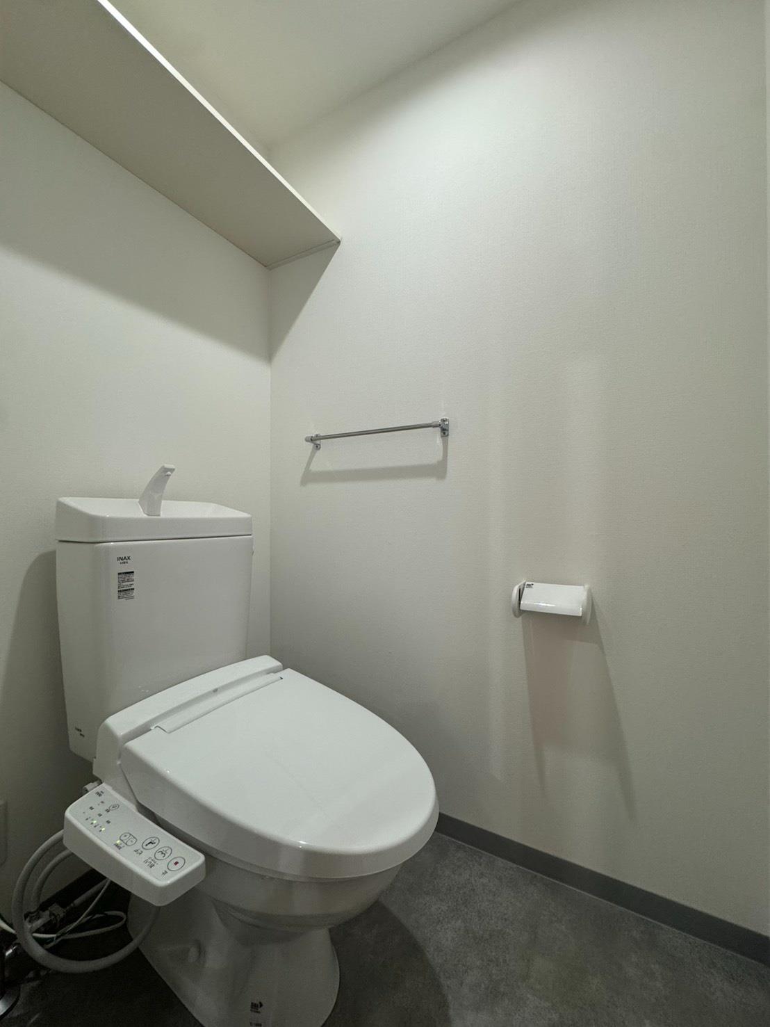 トイレ　トイレ