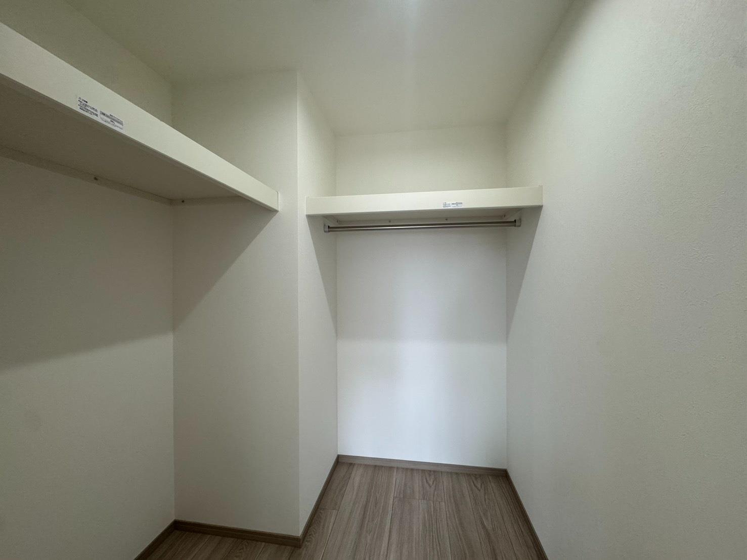 収納　ウォークインクローゼット