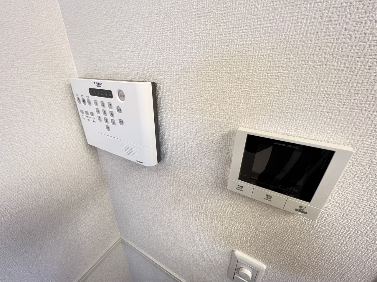 セキュリティ　同施工物件内装写真