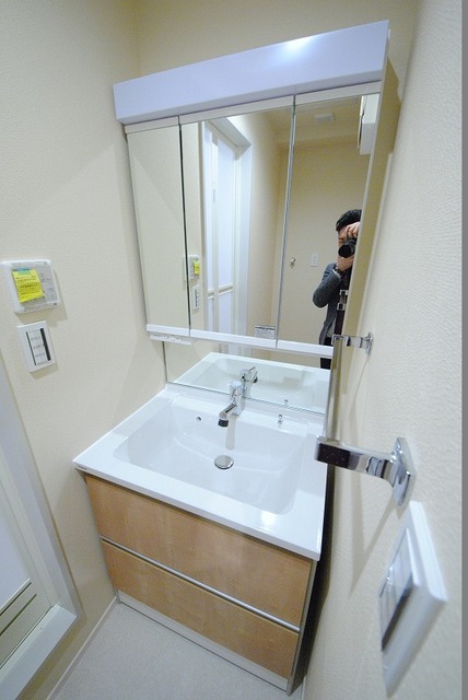 洗面設備　写真は２０５号室