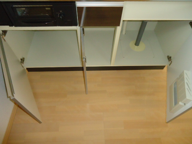 キッチン　キッチン下部