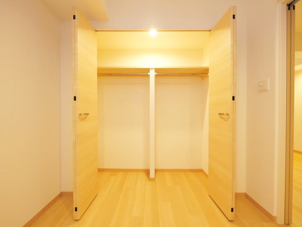 収納　壁一面の大型クローゼットです！