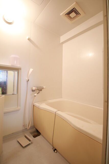 バス・シャワールーム　※別室の参考写真の為、現況優先です。