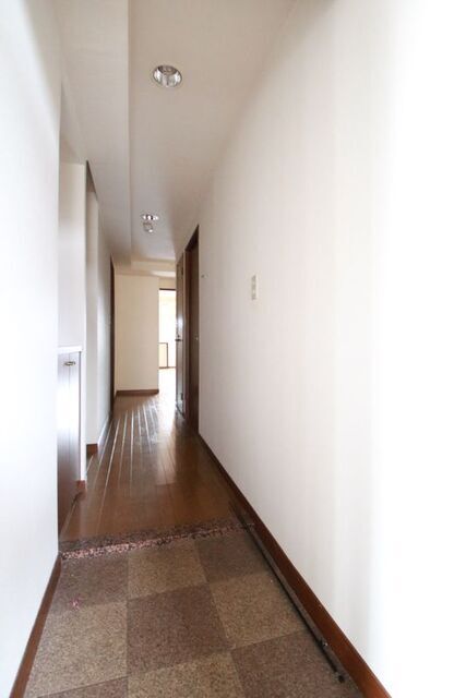 玄関　※別室の参考写真の為、現況優先です。