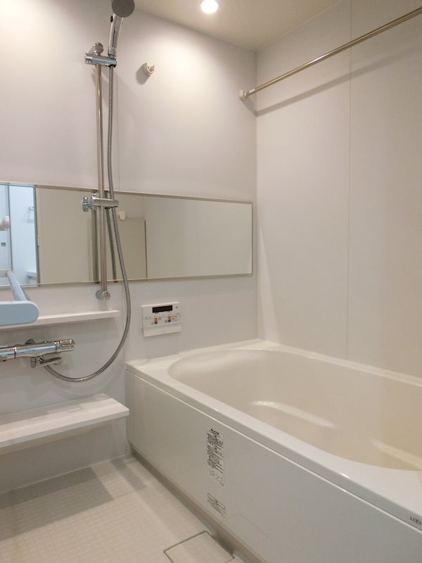 バス・シャワールーム　バス