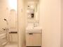 洗面設備　脱衣所　独立洗面台（シャンプードレッサー付）収納スペース有