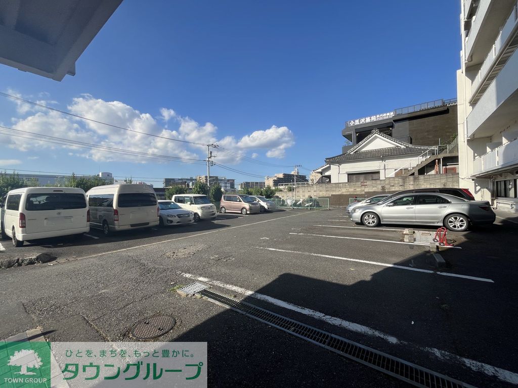 駐車場　駐車場