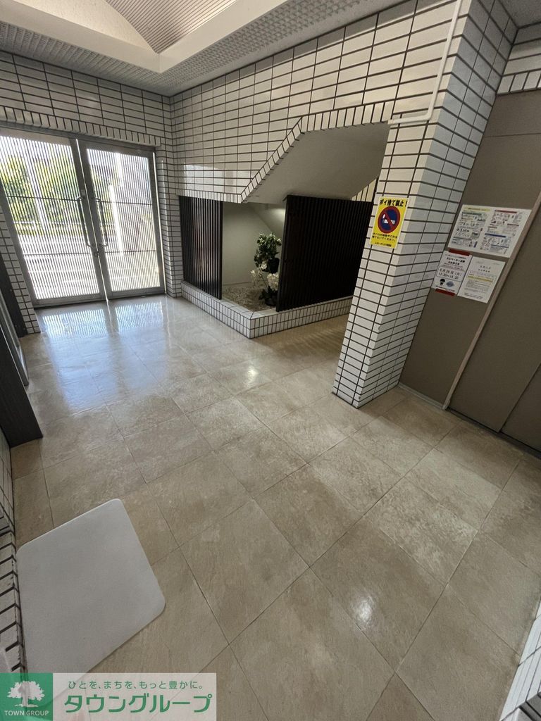 ロビー　バルコニー