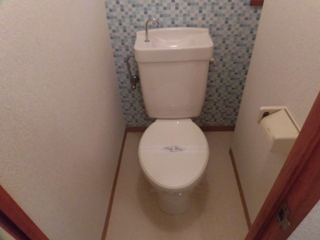 トイレ　清潔感のあるトイレです