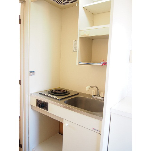 キッチン　電気コンロ付き