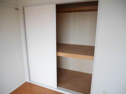 収納　プリマベーラ鈴鹿III