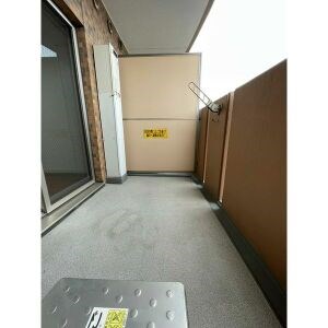 バルコニー　ベランダ