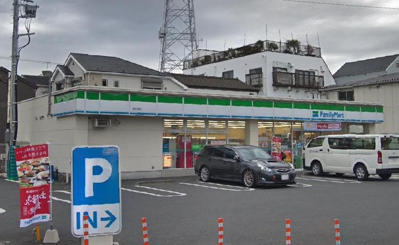 コンビニ　ファミリーマート（コンビニ）まで240m