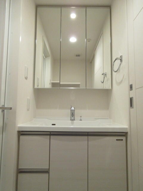 洗面設備　洗面化粧台